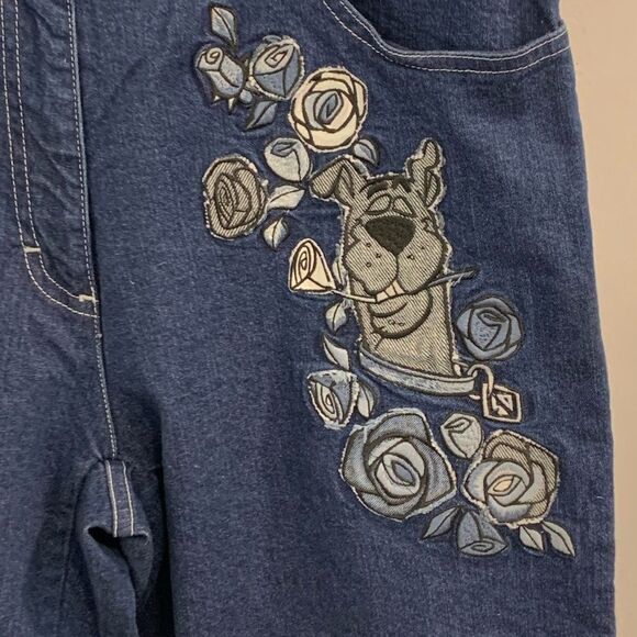 Vintage Design History Iceberg Scooby Blue Jeans with Embroidery - Picture 2 of 16